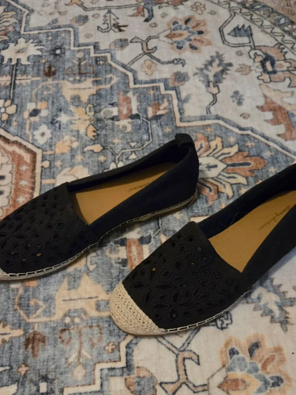 TOMMY BAHAMA Espadrilles Black Eylet Size 8